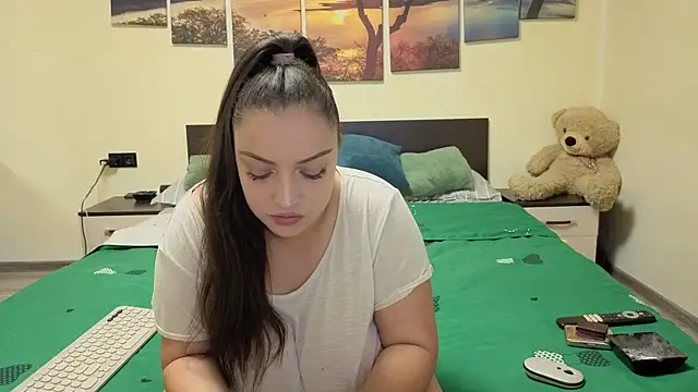 adelline online show from 20, 4, 2026