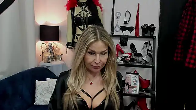 crystaLUX online show from 6, 2, 2025