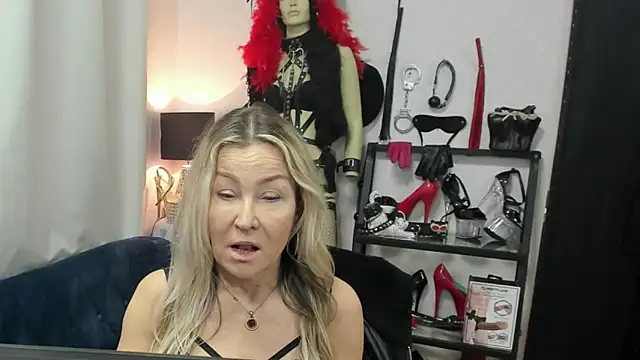 crystaLUX online show from 21, 4, 2026