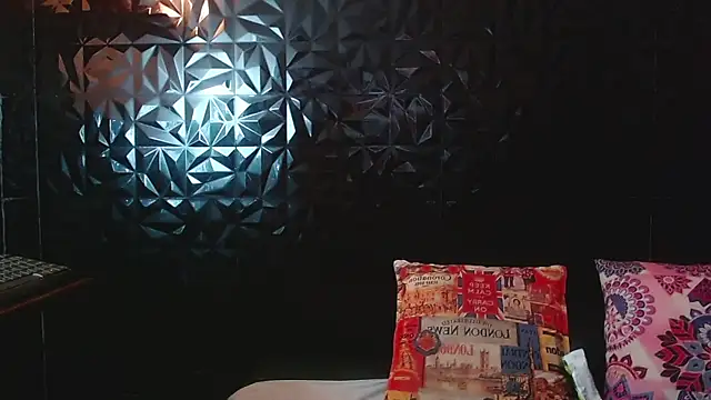 PINK  LOLA1 online show from 26, 10, 2025