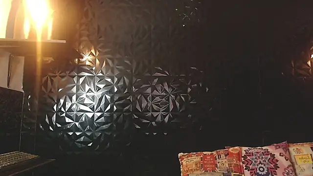 PINK  LOLA1 online show from 11, 11, 2025