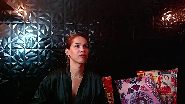 PINK  LOLA1 online show from 29, 11, 2025