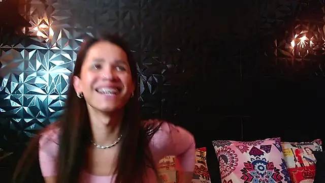 PINK  LOLA1 online show from 5, 11, 2025