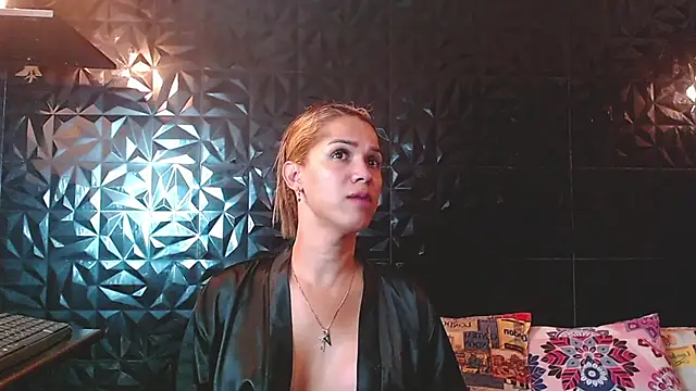 PINK  LOLA1 online show from 22, 5, 2026