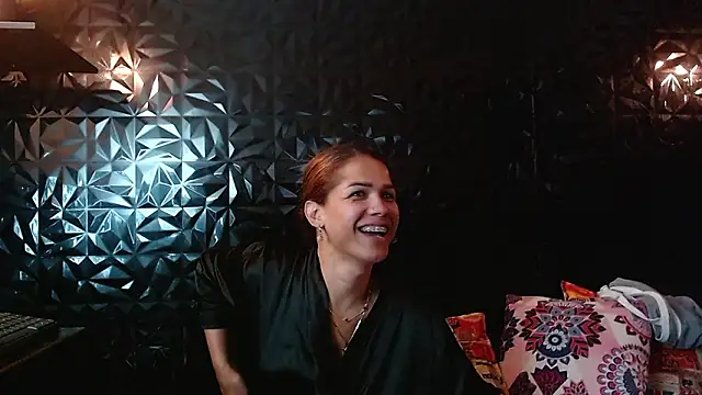 PINK  LOLA1 online show from 25, 2, 2026