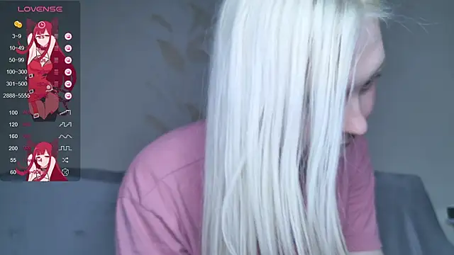Snapshot of Evelyn_rabbit chatting on 6, 3, 2025 Evelyn rabbit online show from 6, 3, 2025