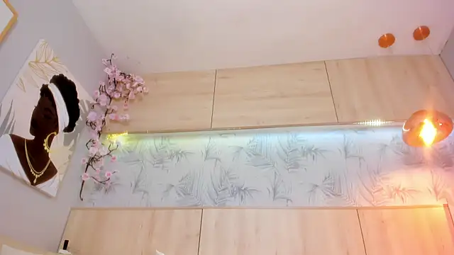 maryevans  online show from 4, 11, 2025