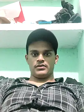 Snapshot of rajaRoyd chatting on 9, 11, 2025 rajaRoyd online show from 9, 11, 2025