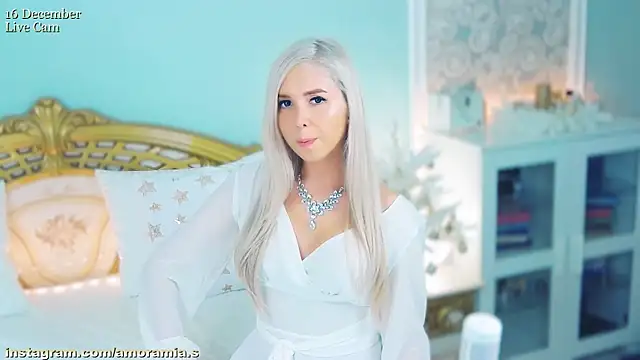 Amoramias online show from 16, 12, 2024