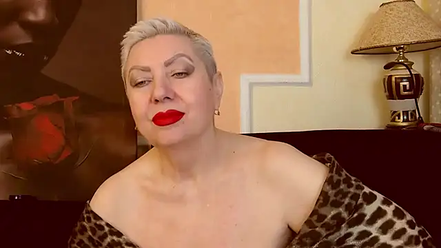 Snapshot of LadyPosh chatting on 16, 10, 2025 LadyPosh online show from 16, 10, 2025