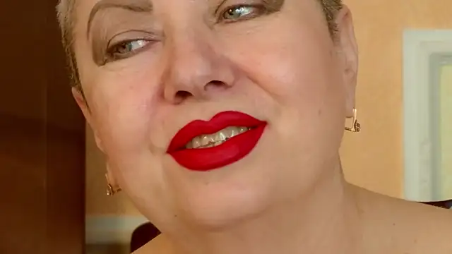 LadyPosh online show from 7, 5, 2026