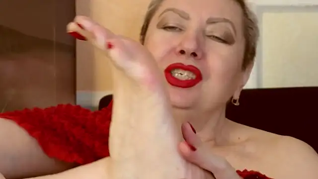 Snapshot of LadyPosh chatting on 11, 11, 2025 LadyPosh online show from 11, 11, 2025