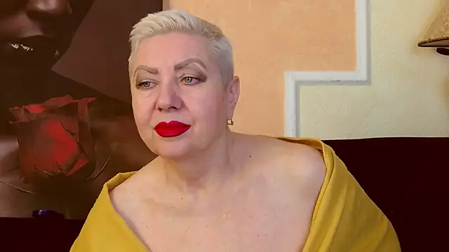 LadyPosh online show from 4, 12, 2025