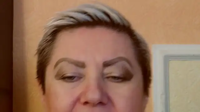 Snapshot of LadyPosh chatting on 25, 11, 2025 LadyPosh online show from 25, 11, 2025