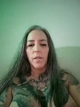 Snapshot of vamporasuccubus19777 chatting on 23, 9, 2025 vamporasuccubus19777 online show from 23, 9, 2025