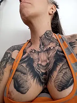 vamporasuccubus19777 online show from 9, 2, 2026