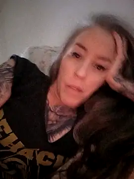 vamporasuccubus19777 online show from 9, 11, 2025