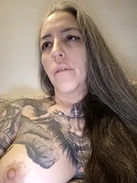 Snapshot of vamporasuccubus19777 chatting on 17, 9, 2025 vamporasuccubus19777 online show from 17, 9, 2025
