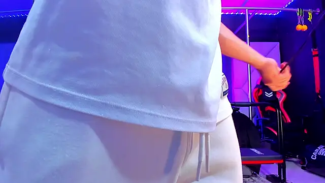 Snapshot of Aydenmiller96 chatting on 8, 11, 2025 Aydenmiller96 online show from 8, 11, 2025