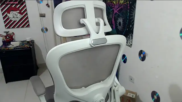 xherry horny online show from 16, 12, 2025