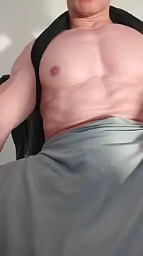 sexy fit guy on cam online show from 14, 3, 2026