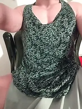 sexy fit guy on cam online show from 1, 11, 2025