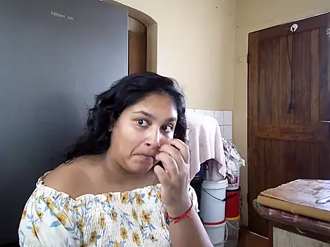 Snapshot of Indianbloom- chatting on 14, 9, 2025 Indianbloom- online show from 14, 9, 2025