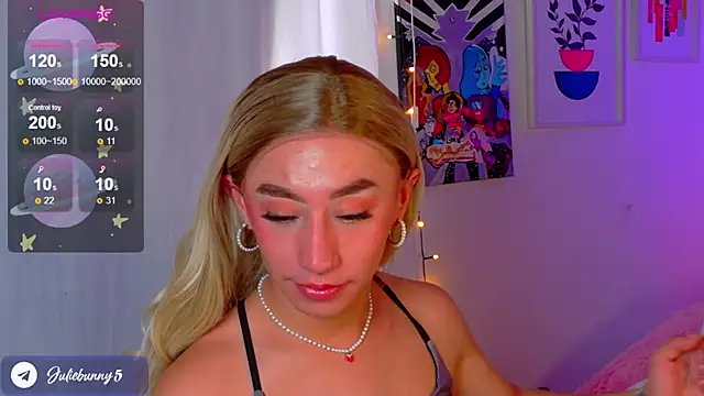 Littlebunny21 online show from 9, 3, 2025