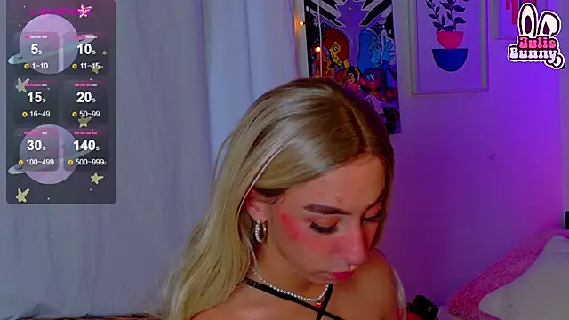 Littlebunny21 online show from 9, 3, 2025