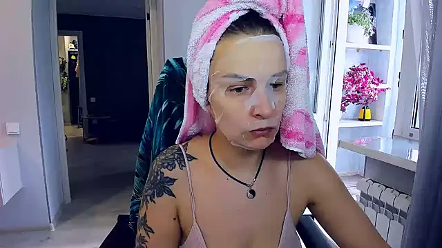 AlexiaDarren online show from 14, 5, 2026