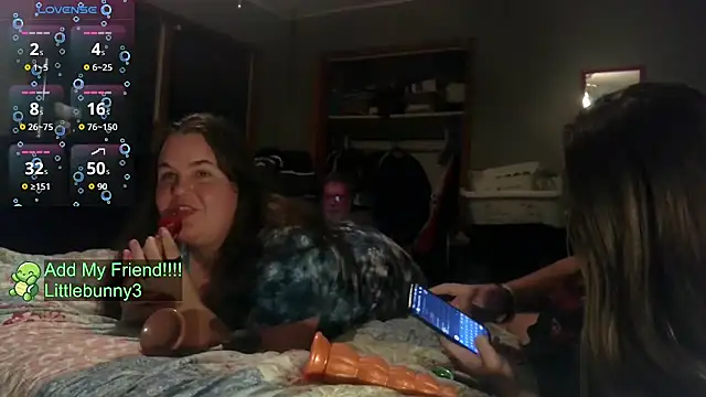 Snapshot of ZeTurtleMaster chatting on 31, 10, 2025 ZeTurtleMaster online show from 31, 10, 2025