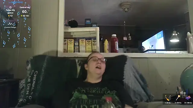 Snapshot of ZeTurtleMaster chatting on 23, 11, 2025 ZeTurtleMaster online show from 23, 11, 2025