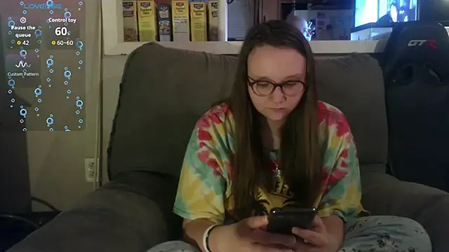 Snapshot of ZeTurtleMaster chatting on 4, 11, 2025 ZeTurtleMaster online show from 4, 11, 2025