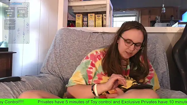 Snapshot of ZeTurtleMaster chatting on 11, 10, 2025 ZeTurtleMaster online show from 11, 10, 2025