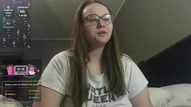 Snapshot of ZeTurtleMaster chatting on 18, 11, 2025 ZeTurtleMaster online show from 18, 11, 2025