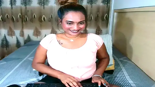 sexyindianchic online show from 6, 3, 2025