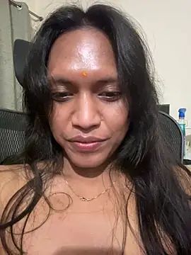 DarlingJenny22 online show from 8, 4, 2026
