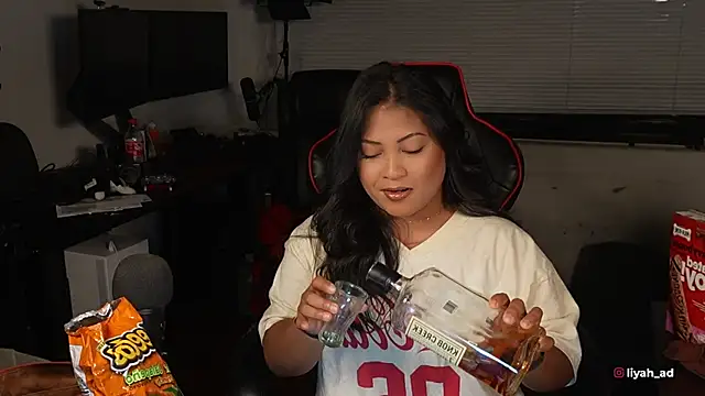 Bubbleliyah online show from 12, 11, 2025