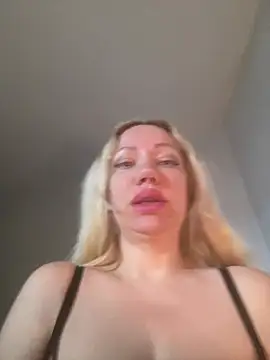 Snapshot of SofiaJoy chatting on 19, 5, 2026 SofiaJoy online show from 19, 5, 2026