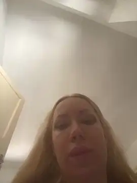 Snapshot of SofiaJoy chatting on 11, 5, 2026 SofiaJoy online show from 11, 5, 2026