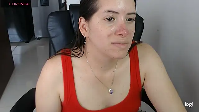 Snapshot of spicey_latina chatting on 31, 5, 2026 spicey latina online show from 31, 5, 2026