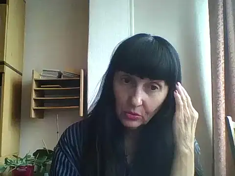 MelanyBanks online show from 18, 11, 2025