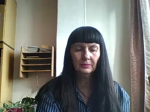 MelanyBanks online show from 31, 10, 2025