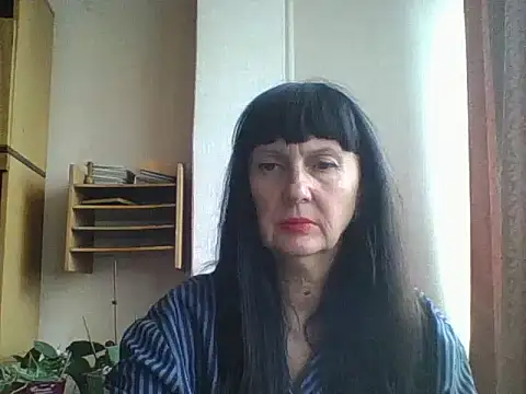 MelanyBanks online show from 4, 10, 2025