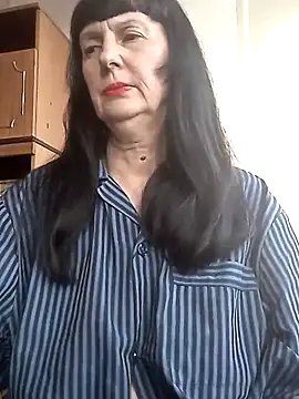 MelanyBanks online show from 25, 11, 2025