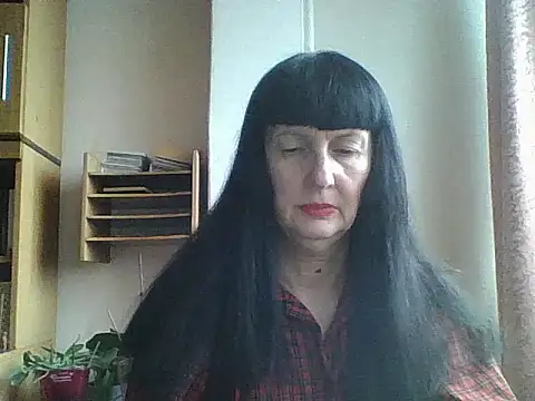 MelanyBanks online show from 3, 12, 2025