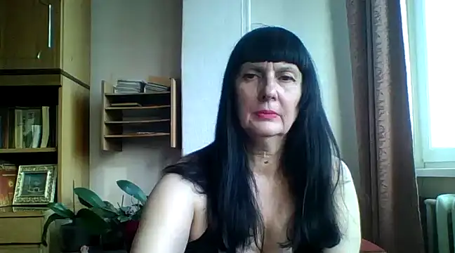 MelanyBanks online show from 6, 3, 2025