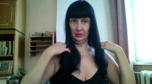 MelanyBanks online show from 8, 3, 2025