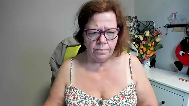 Snapshot of Adelewildx chatting on 5, 6, 2026 Adelewildx online show from 5, 6, 2026