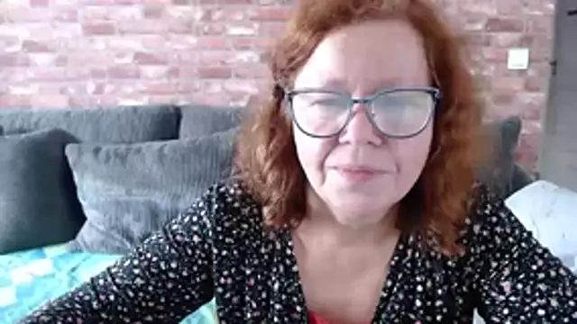 Adelewildx online show from 12, 10, 2025